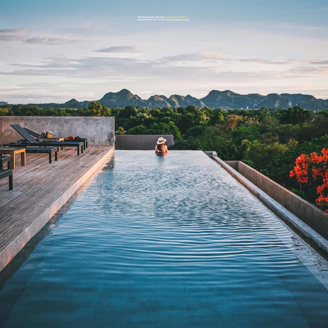 Inchantreedoopool Hotel Kanchanaburi Exterior foto